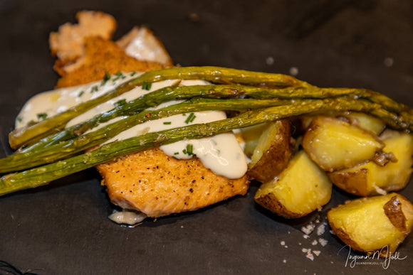 Lax í ofni með aspas!