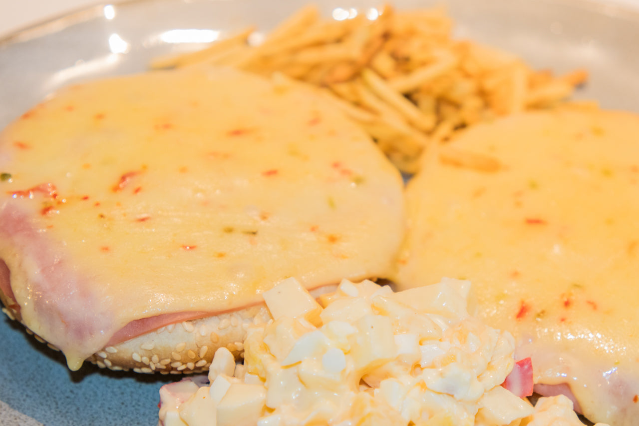 Skinku & ost á hamborgarabrauð