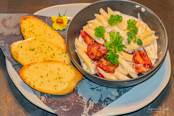 Penne beikon pasta