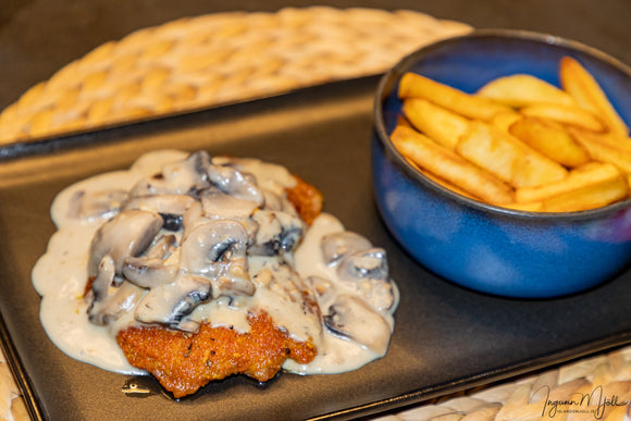 Vínarsnitzel með sveppasósu