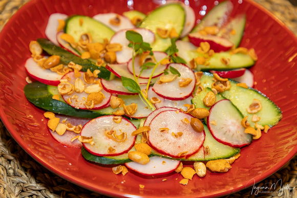 Agúrku og radísusalat