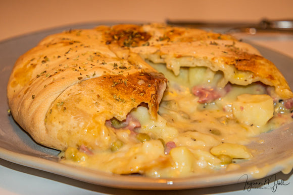 Hangikjöts calzone pizza!