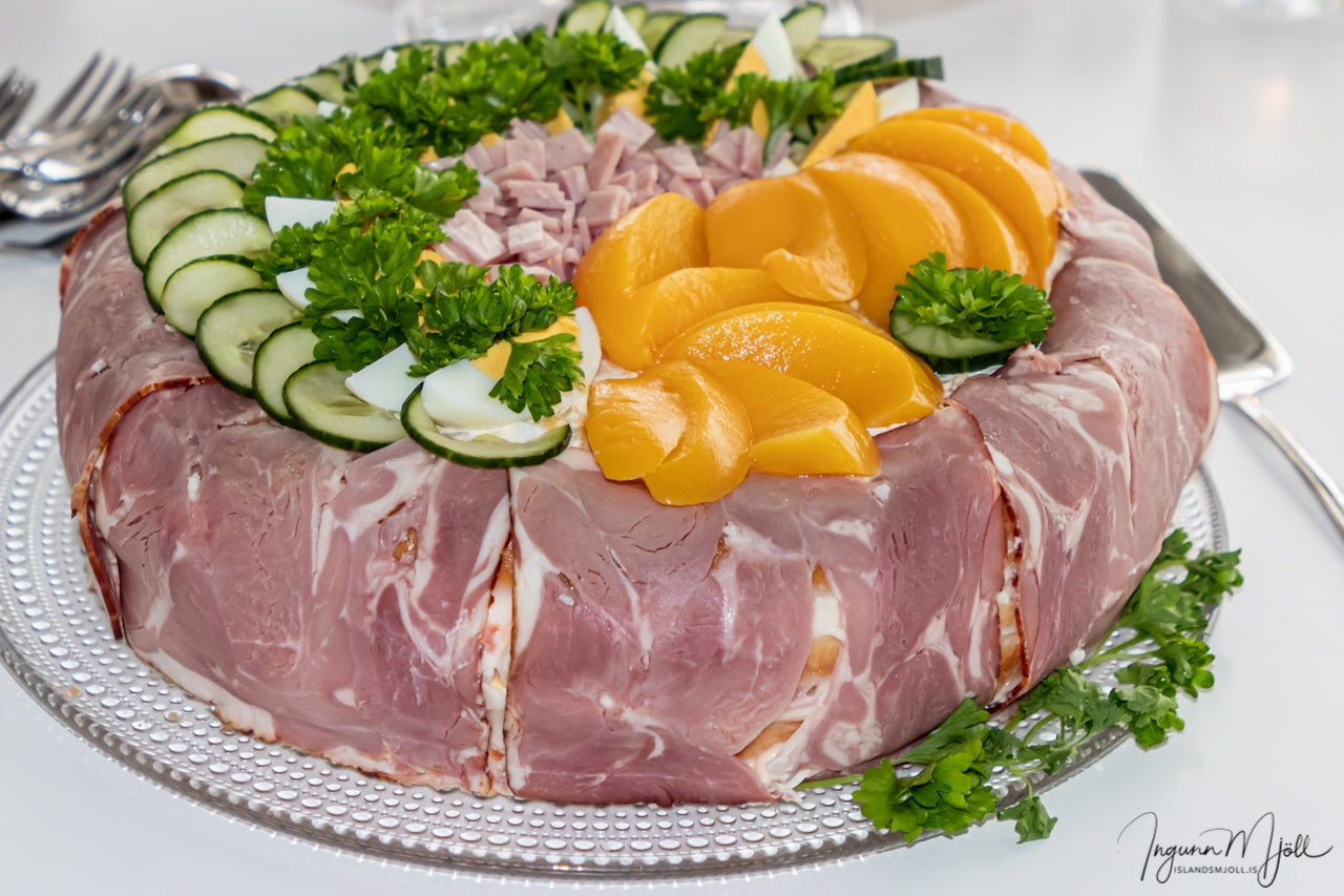 Skinku og hangikjötsbrauðterta