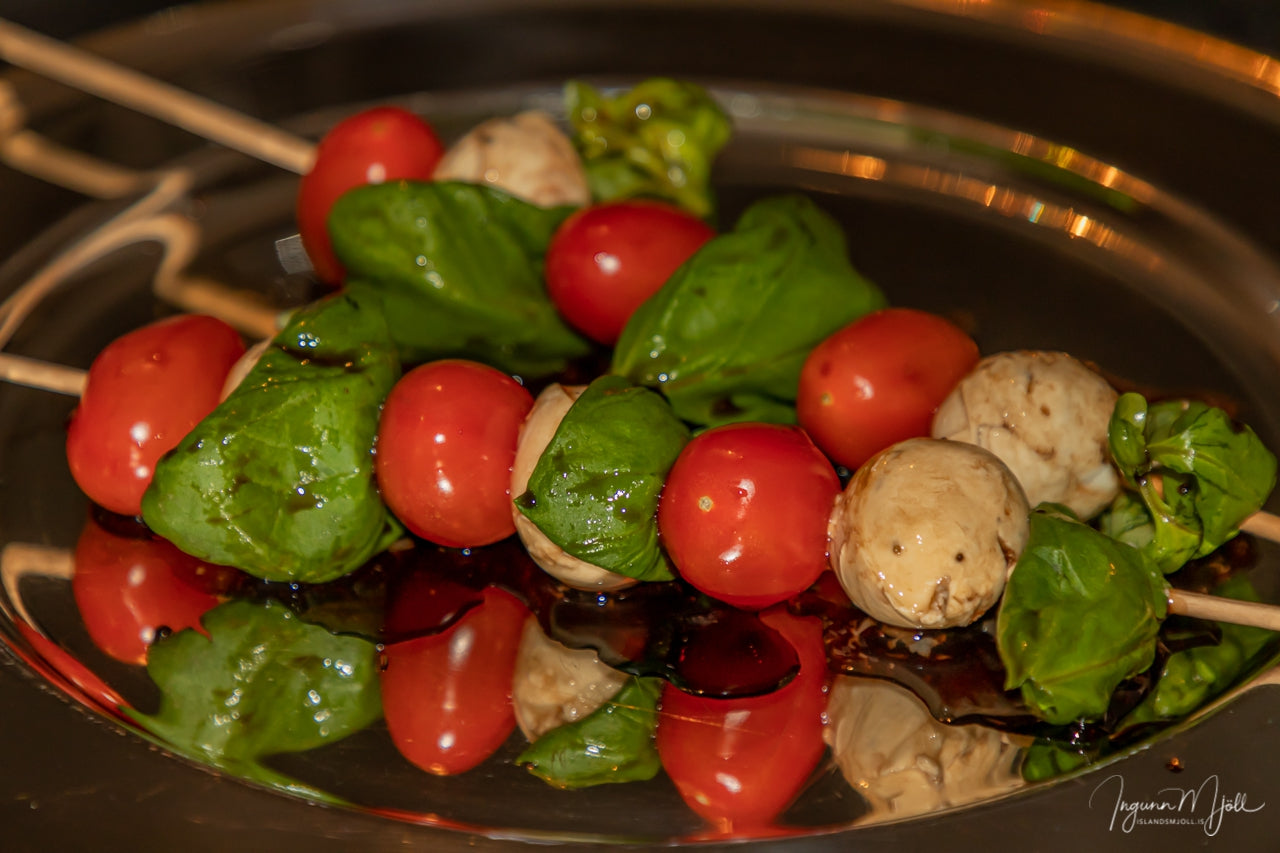 Mozzarella ostakúlur á grillpinna