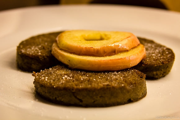 Steikt lifrapylsa með eplum