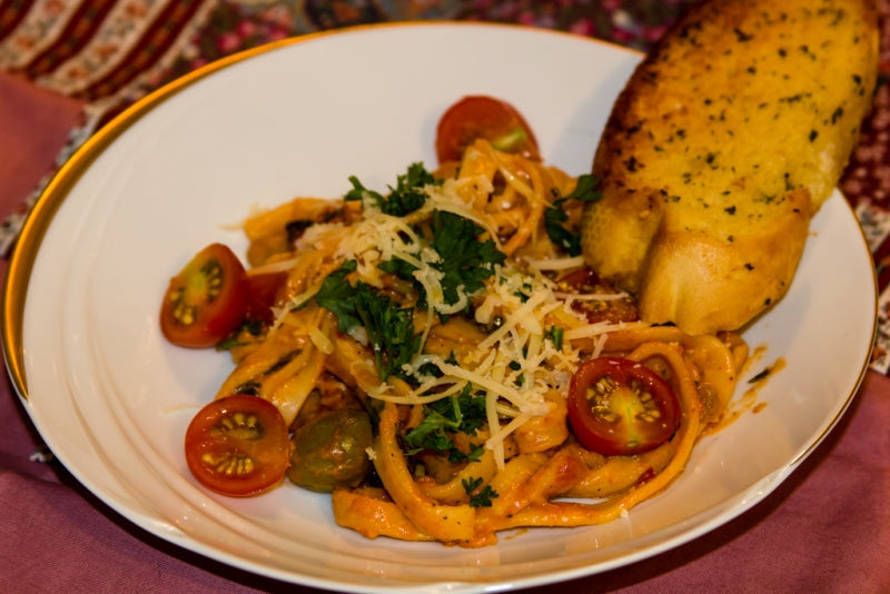 Tagliatelle kjúklinga pastaréttur.