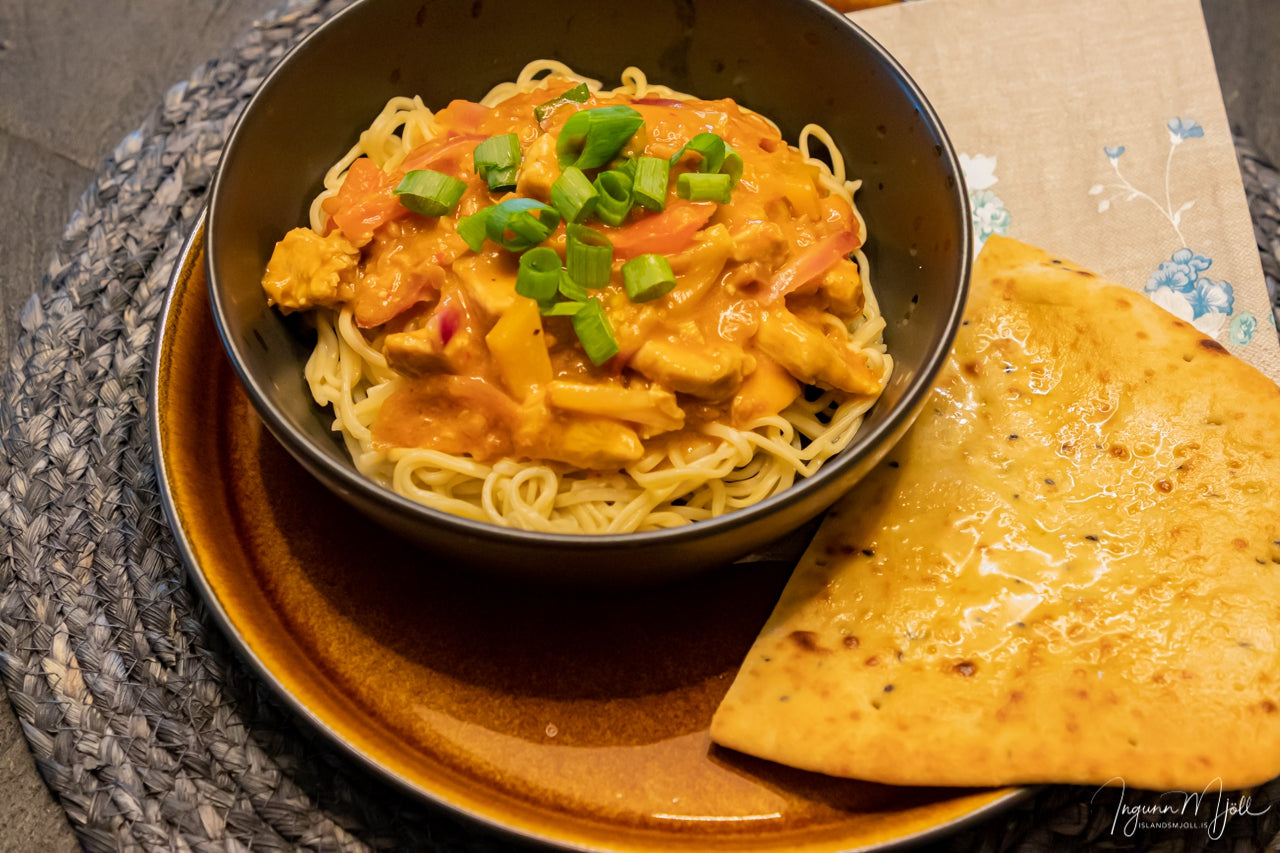 Núðlur með kjúkling í Satay sósu