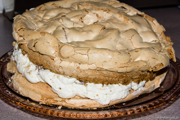 Marensterta með kókosbollum,,